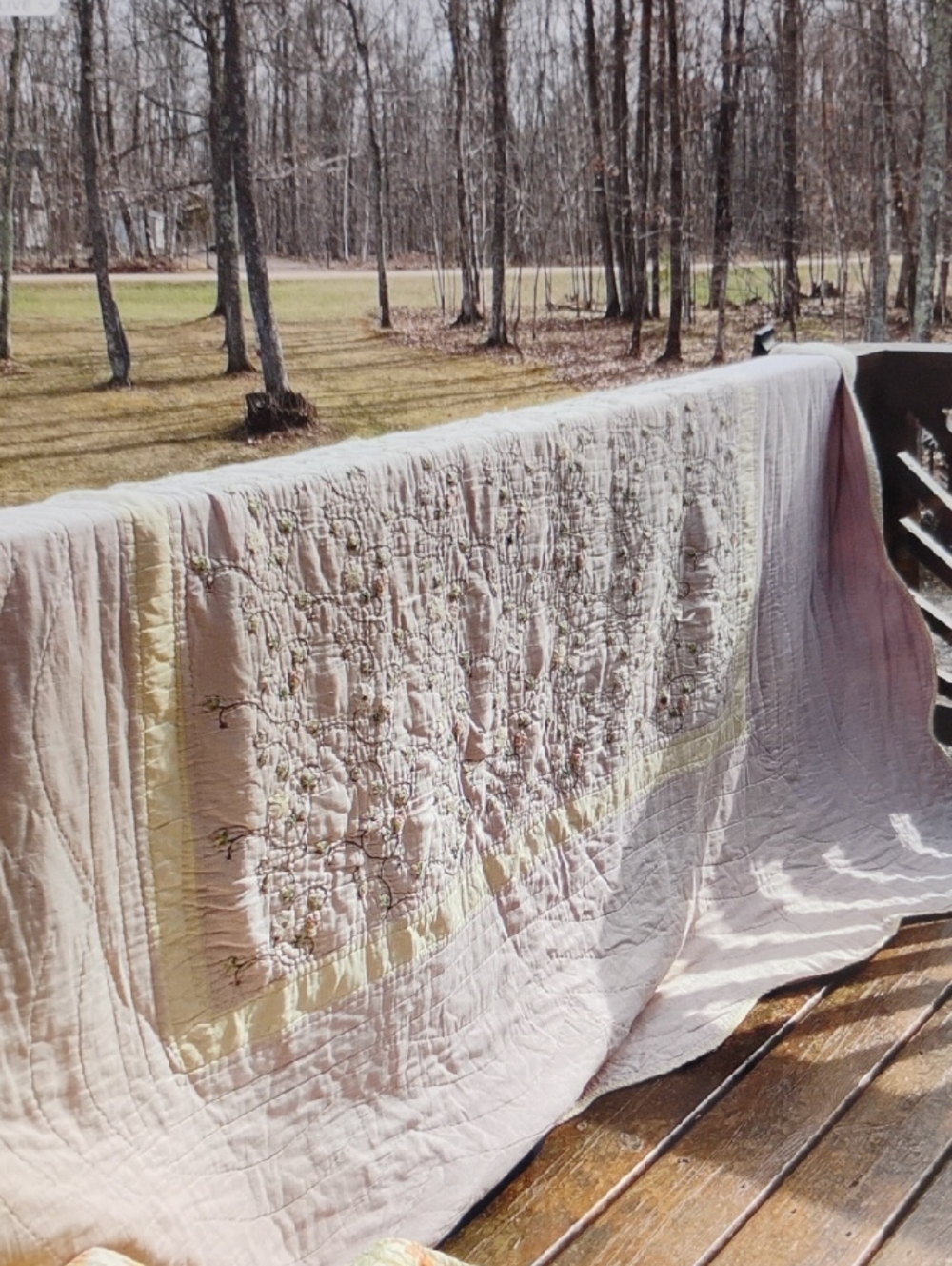 TAN & YELLOW COMFORTER QUILT Scalloped EDGE FLORAL NPLVC  90” X 86” Full/Queen